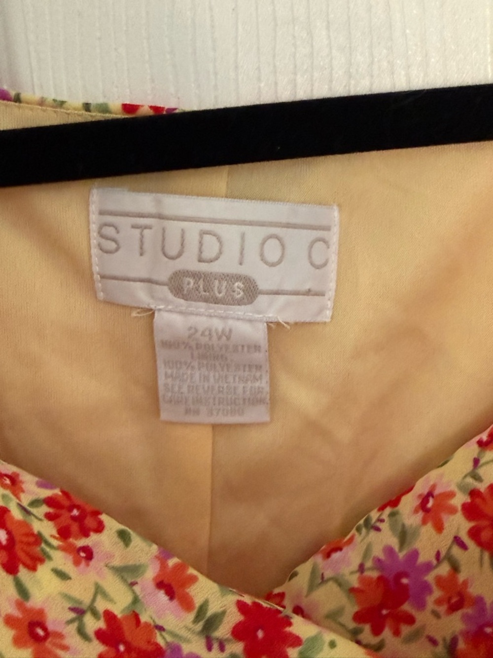 Studio C Plus Floral Dress 24W Yellow Red Sleeveless Midi Plus Size - Picture 4 of 5